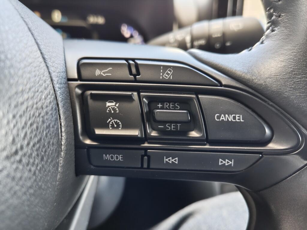 Toyota Yaris Cross 1.5 Hybrid Dynamic | NL Auto | Keyless Entry & Start | Android A - Image 19