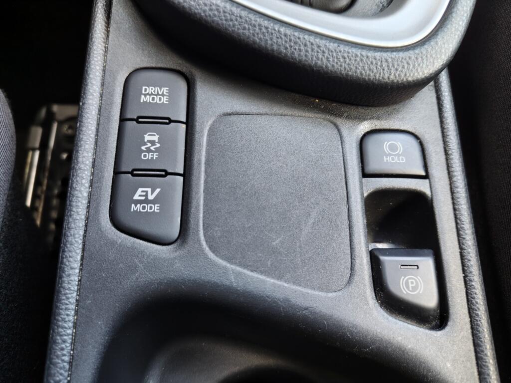 Toyota Yaris Cross 1.5 Hybrid Dynamic | NL Auto | Keyless Entry & Start | Android A - Image 26