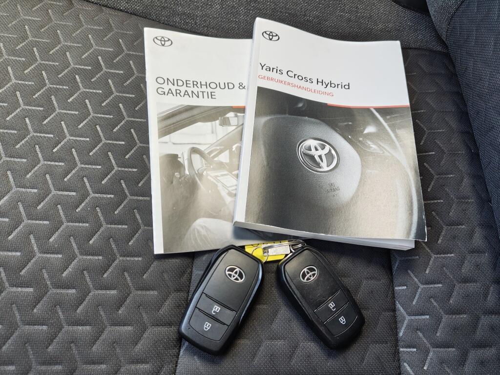 Toyota Yaris Cross 1.5 Hybrid Dynamic | NL Auto | Keyless Entry & Start | Android A - Image 38