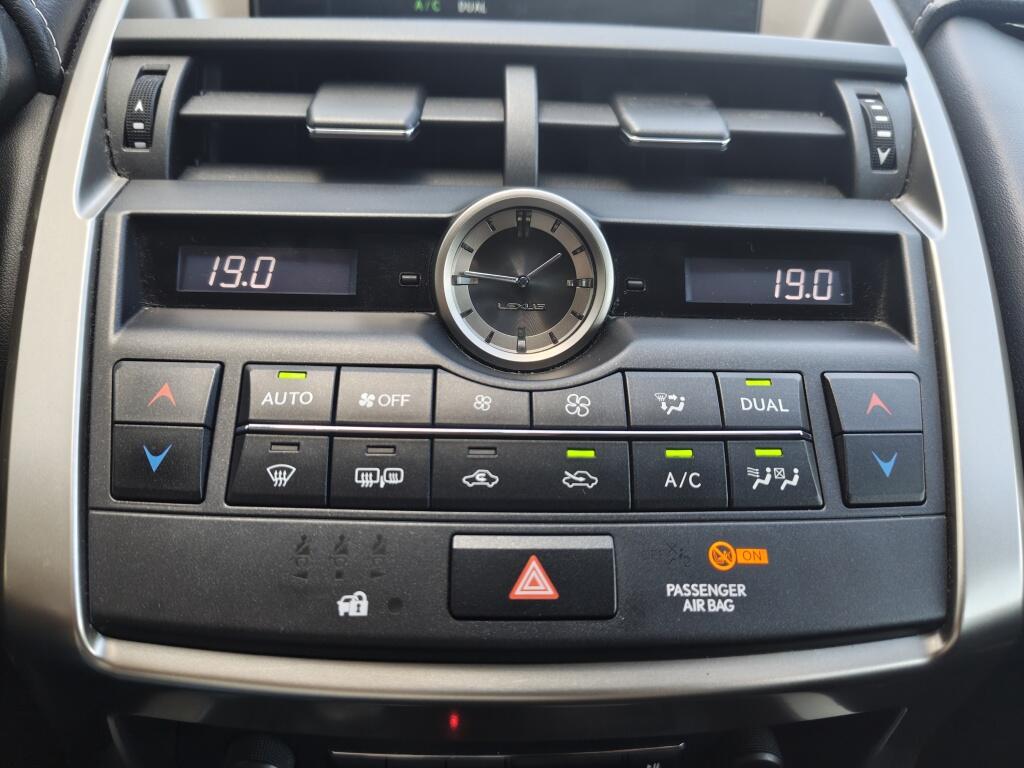 Lexus NX 300h Luxury Line | Sensoren v/a | Navi | Half Leder | Achteruitrijcamera - Image 20