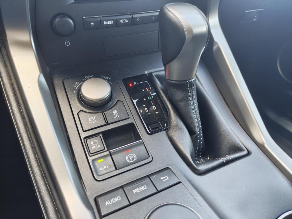 Lexus NX 300h Luxury Line | Sensoren v/a | Navi | Half Leder | Achteruitrijcamera - Image 22