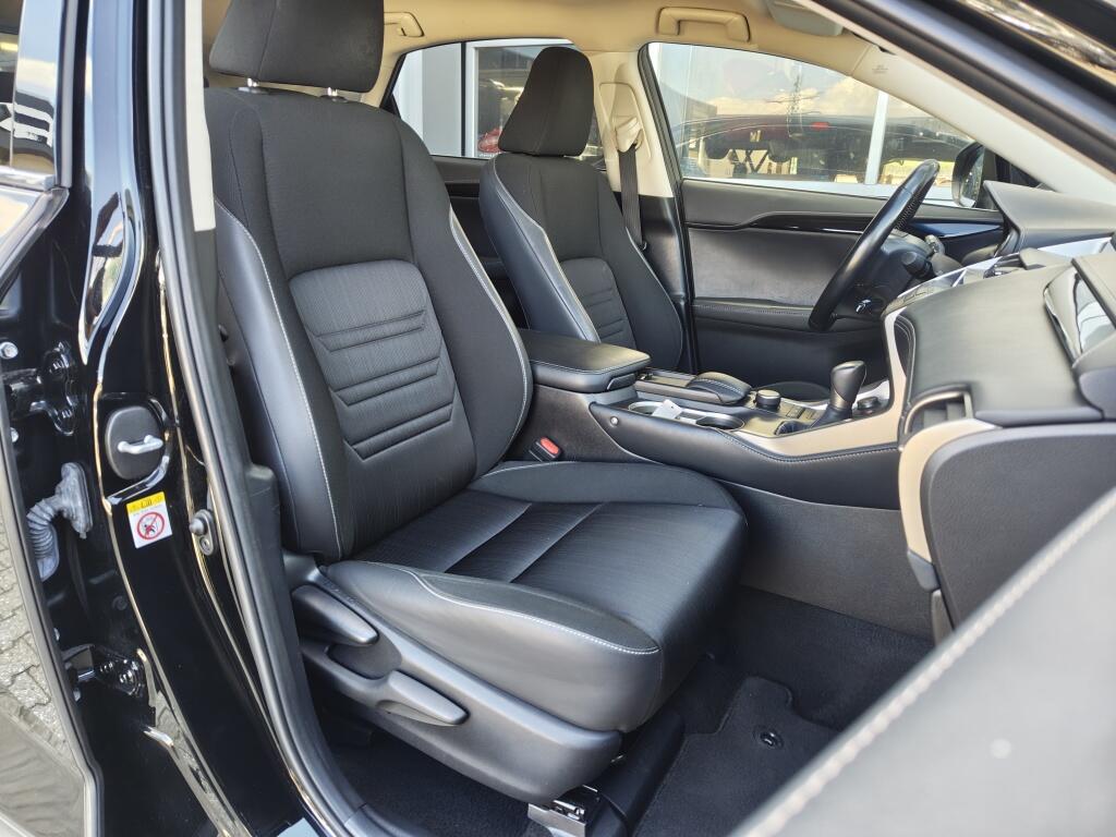 Lexus NX 300h Luxury Line | Sensoren v/a | Navi | Half Leder | Achteruitrijcamera - Image 29