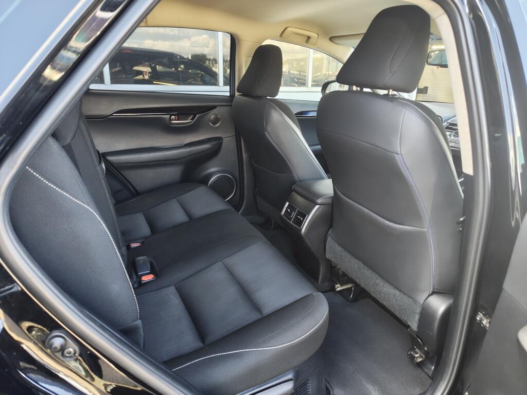 Lexus NX 300h Luxury Line | Sensoren v/a | Navi | Half Leder | Achteruitrijcamera - Image 31