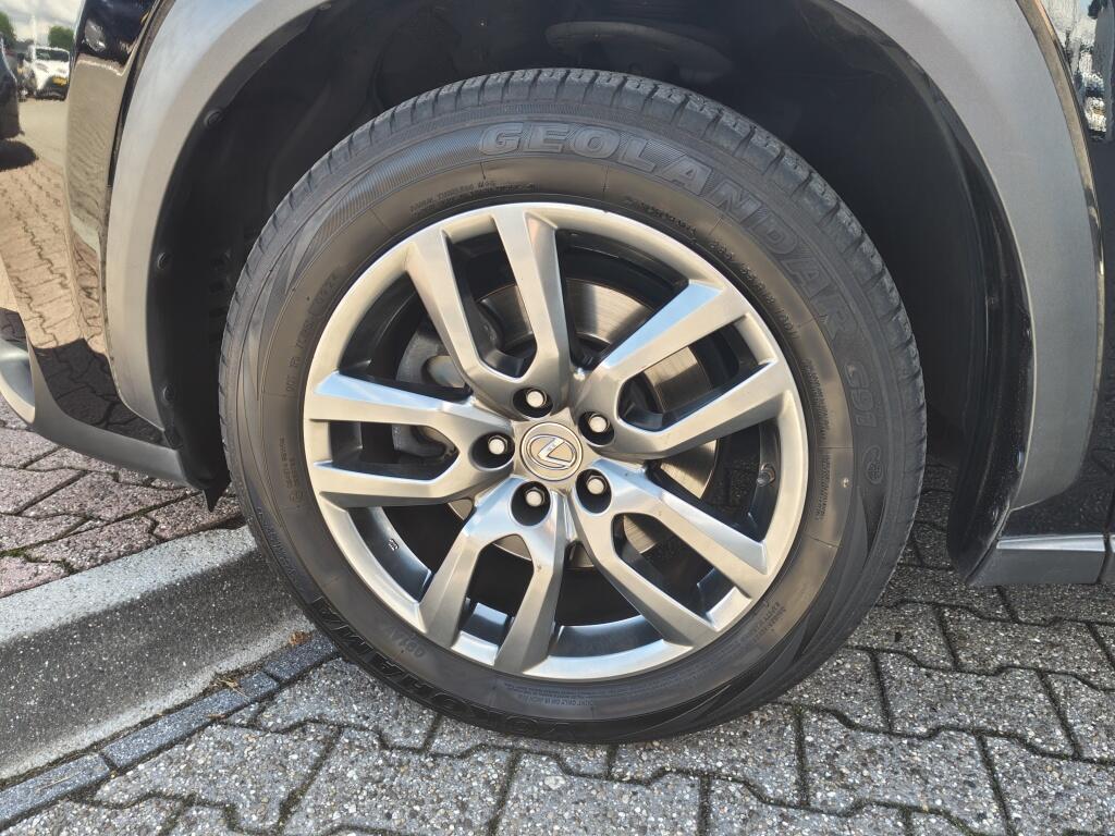 Lexus NX 300h Luxury Line | Sensoren v/a | Navi | Half Leder | Achteruitrijcamera - Image 39
