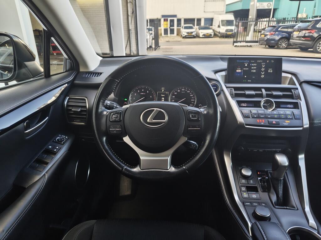 Lexus NX 300h Luxury Line | Sensoren v/a | Navi | Half Leder | Achteruitrijcamera - Image 8