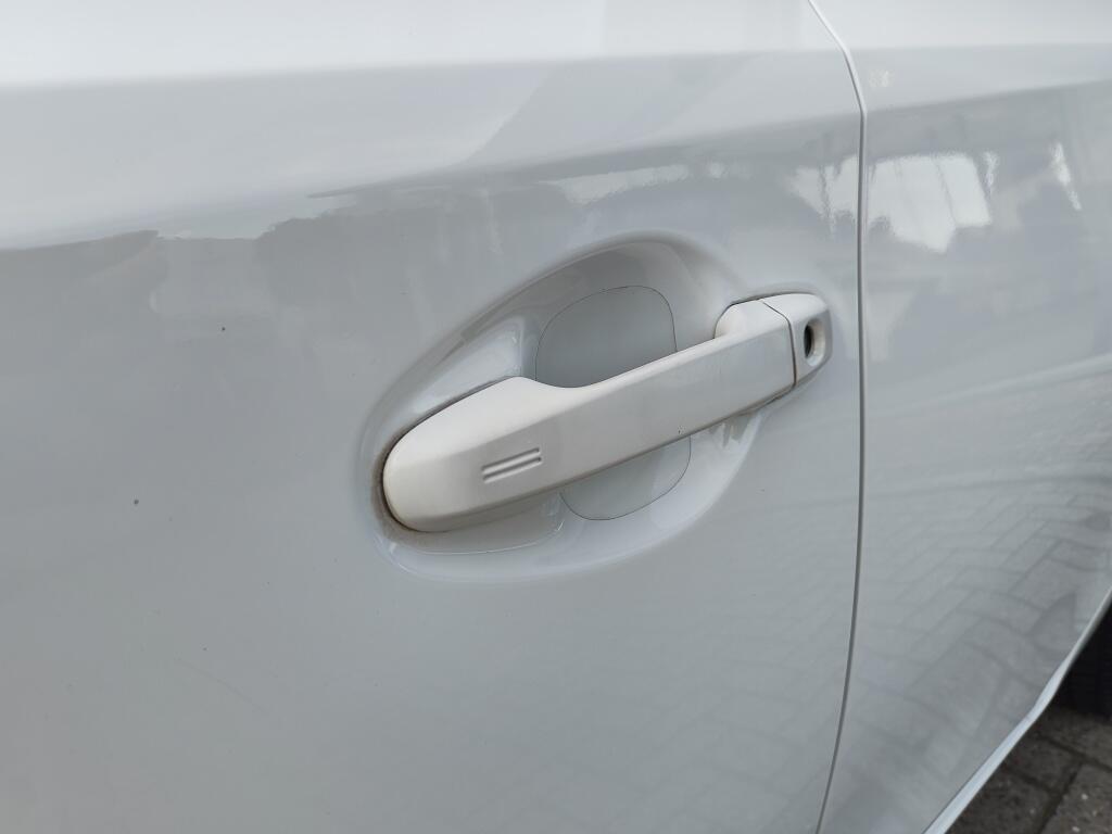 Toyota Auris Touring Sports 1.8 Hybrid Executive | Trekhaak Afn. | Navi | Sensoren v/a | Stoelverwarming - Image 41