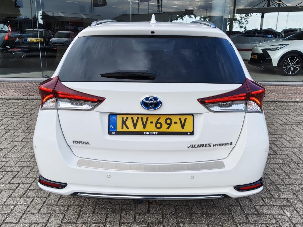 Toyota Auris Touring Sports 1.8 Hybrid Executive | Trekhaak Afn. | Navi | Sensoren v/a | Stoelverwarming - Image 7