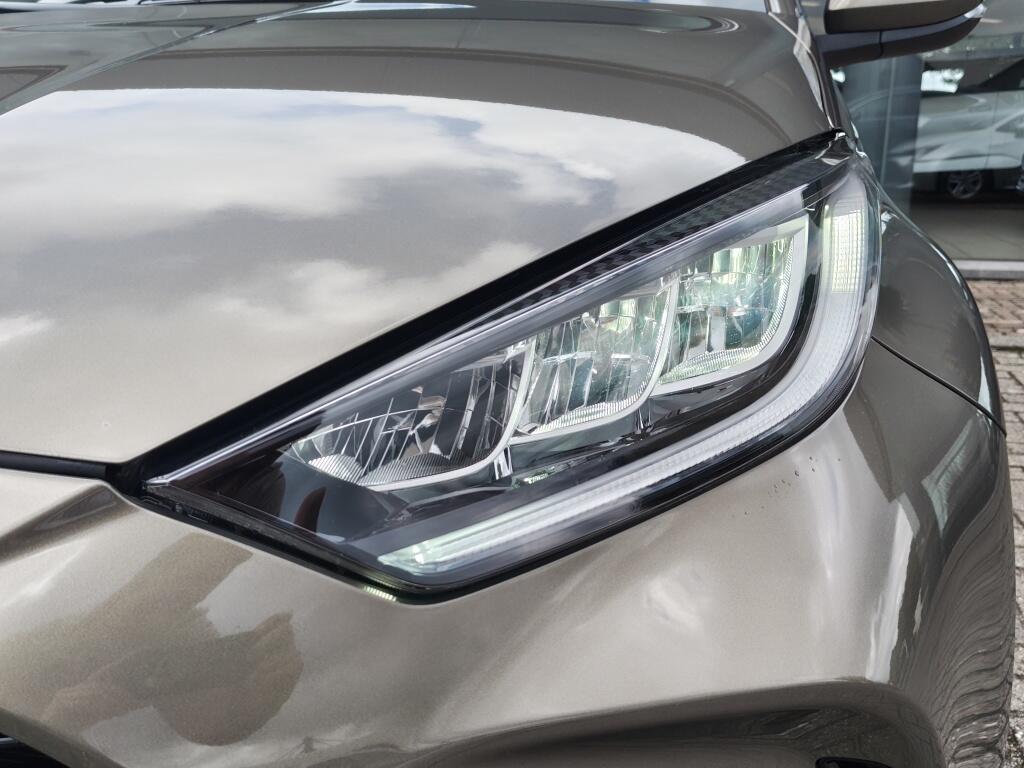 Toyota Yaris 1.5 Hybrid Dynamic | NL Auto | Keyless Entry & Start | Android Auto - Image 32