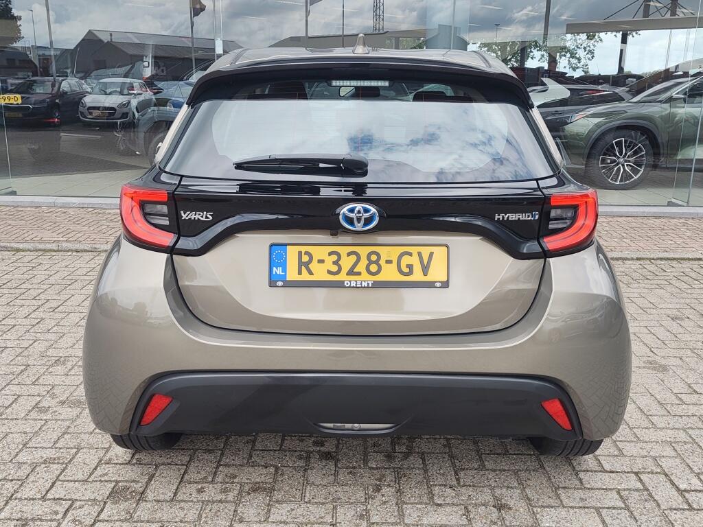 Toyota Yaris 1.5 Hybrid Dynamic | NL Auto | Keyless Entry & Start | Android Auto - Image 7
