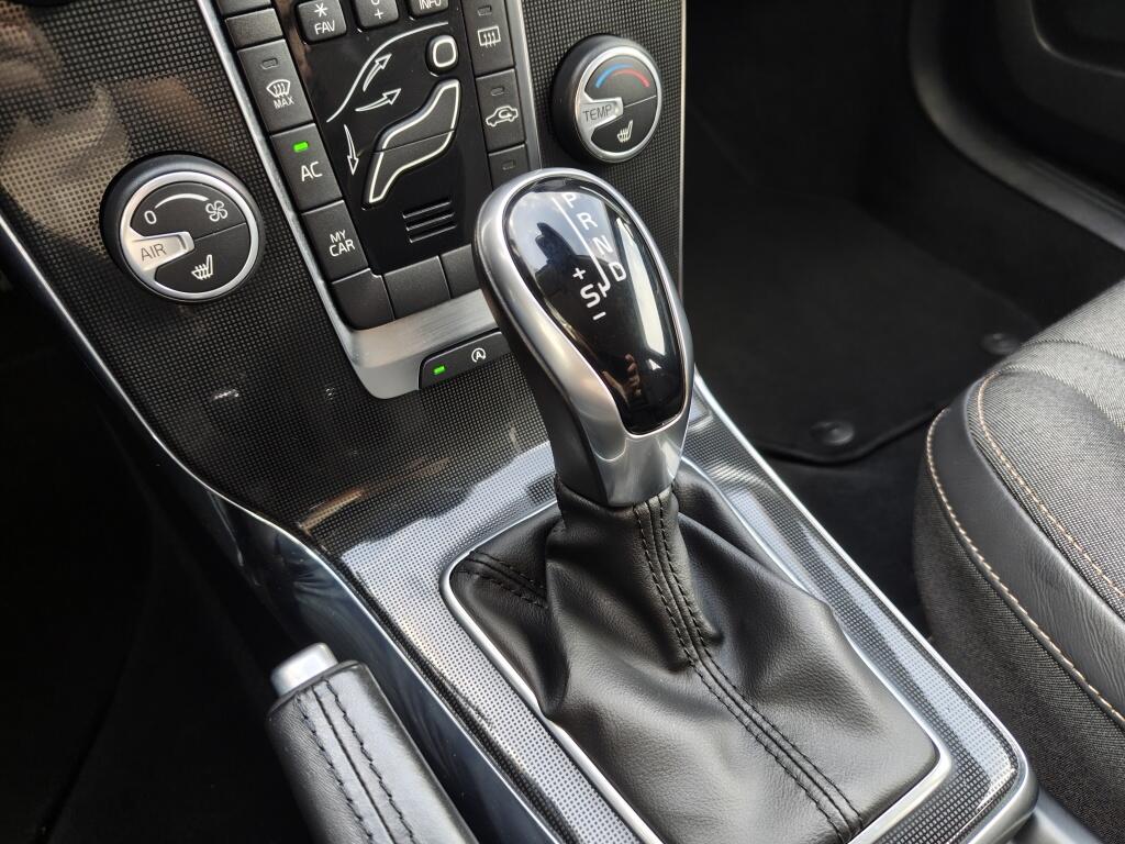 Volvo V40 Cross Country 1.5 T3 Summum | Trekhaak | Stoelverwarming | Navi | Sensoren - Image 20