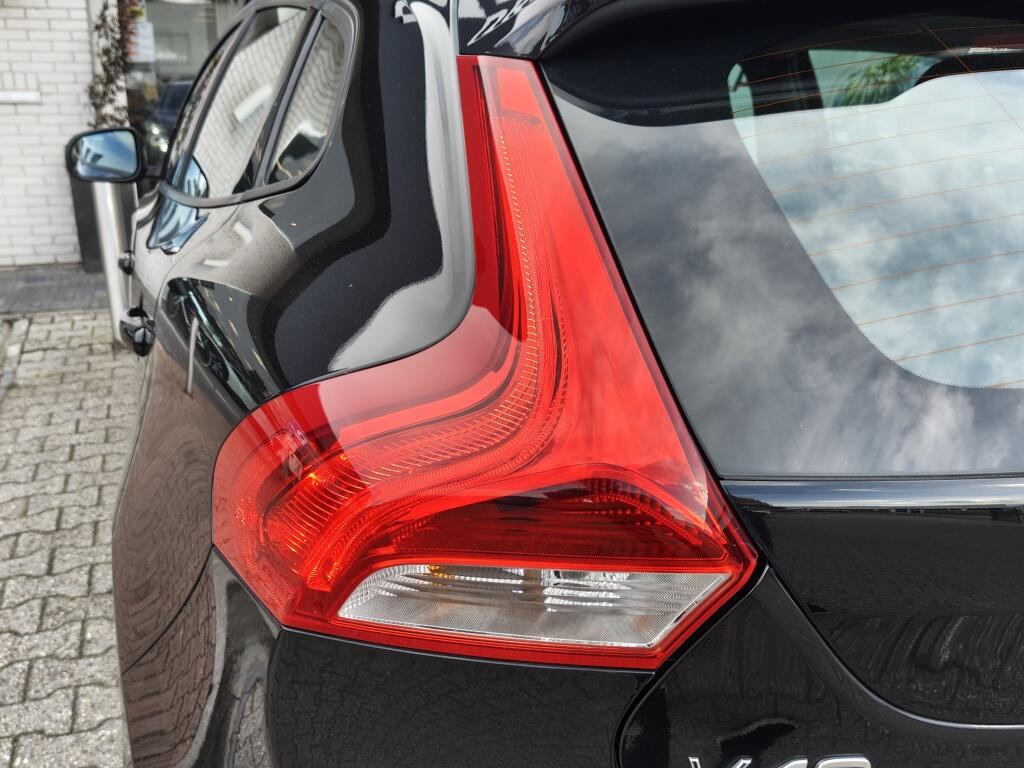 Volvo V40 Cross Country 1.5 T3 Summum | Trekhaak | Stoelverwarming | Navi | Sensoren - Image 32