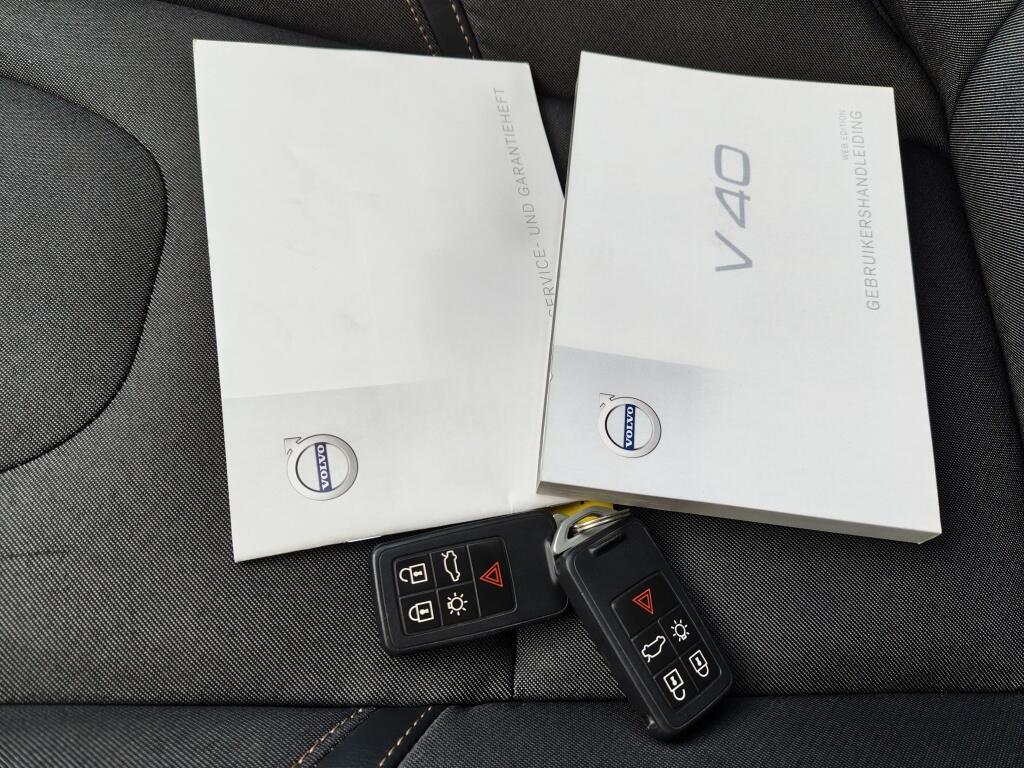 Volvo V40 Cross Country 1.5 T3 Summum | Trekhaak | Stoelverwarming | Navi | Sensoren - Image 37