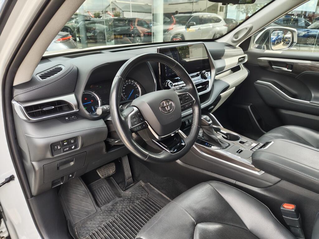 Toyota Highlander 2.5 AWD Hybrid Premium | 7pers. | Pano | Trekhaak Afn. | 2000kg Trekgew. | Leder - Image 37