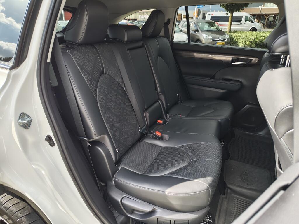 Toyota Highlander 2.5 AWD Hybrid Premium | 7pers. | Pano | Trekhaak Afn. | 2000kg Trekgew. | Leder - Image 43