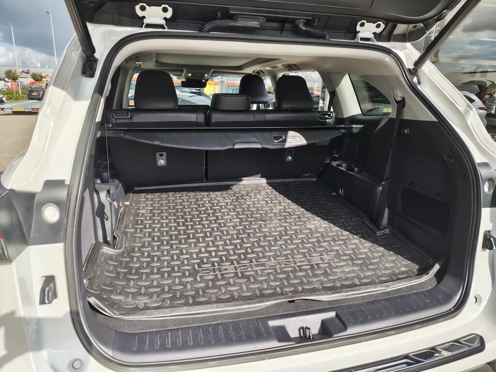 Toyota Highlander 2.5 AWD Hybrid Premium | 7pers. | Pano | Trekhaak Afn. | 2000kg Trekgew. | Leder - Image 45