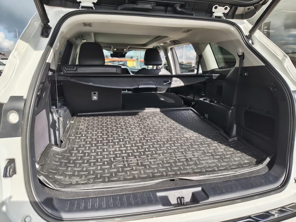 Toyota Highlander 2.5 AWD Hybrid Premium | 7pers. | Pano | Trekhaak Afn. | 2000kg Trekgew. | Leder - Image 46