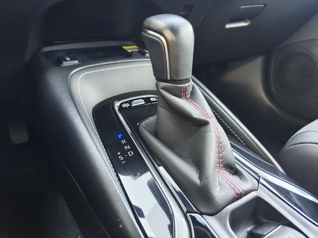 Toyota Corolla 2.0 Hybrid GR-Sport | Bi-Tone | Stoelverwarming | Half Leder | Sensoren v/a - Image 21