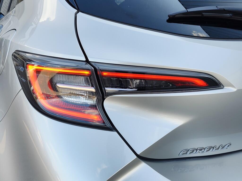 Toyota Corolla 2.0 Hybrid GR-Sport | Bi-Tone | Stoelverwarming | Half Leder | Sensoren v/a - Image 35