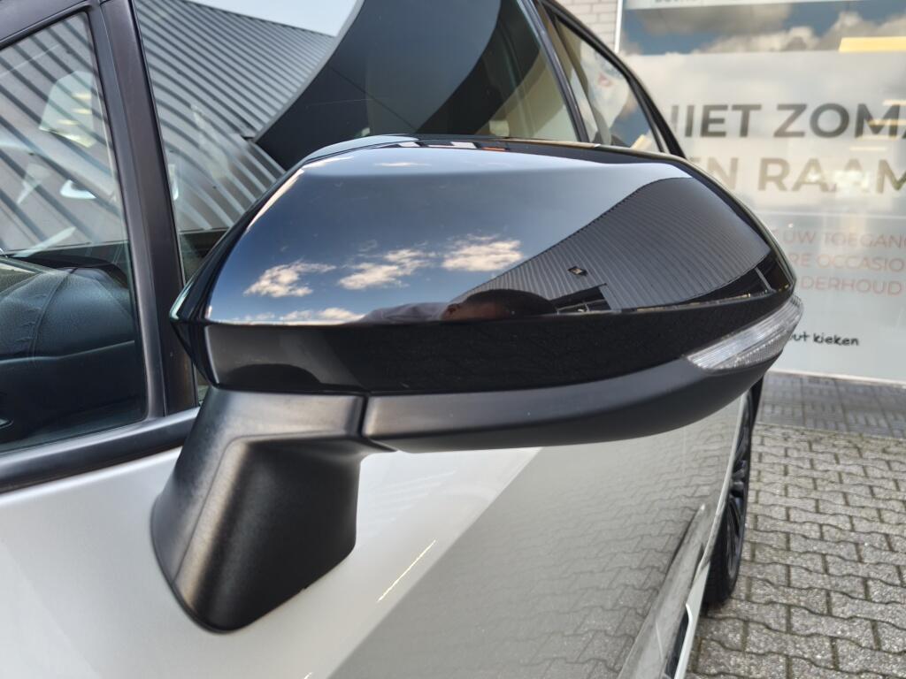 Toyota Corolla 2.0 Hybrid GR-Sport | Bi-Tone | Stoelverwarming | Half Leder | Sensoren v/a - Image 36