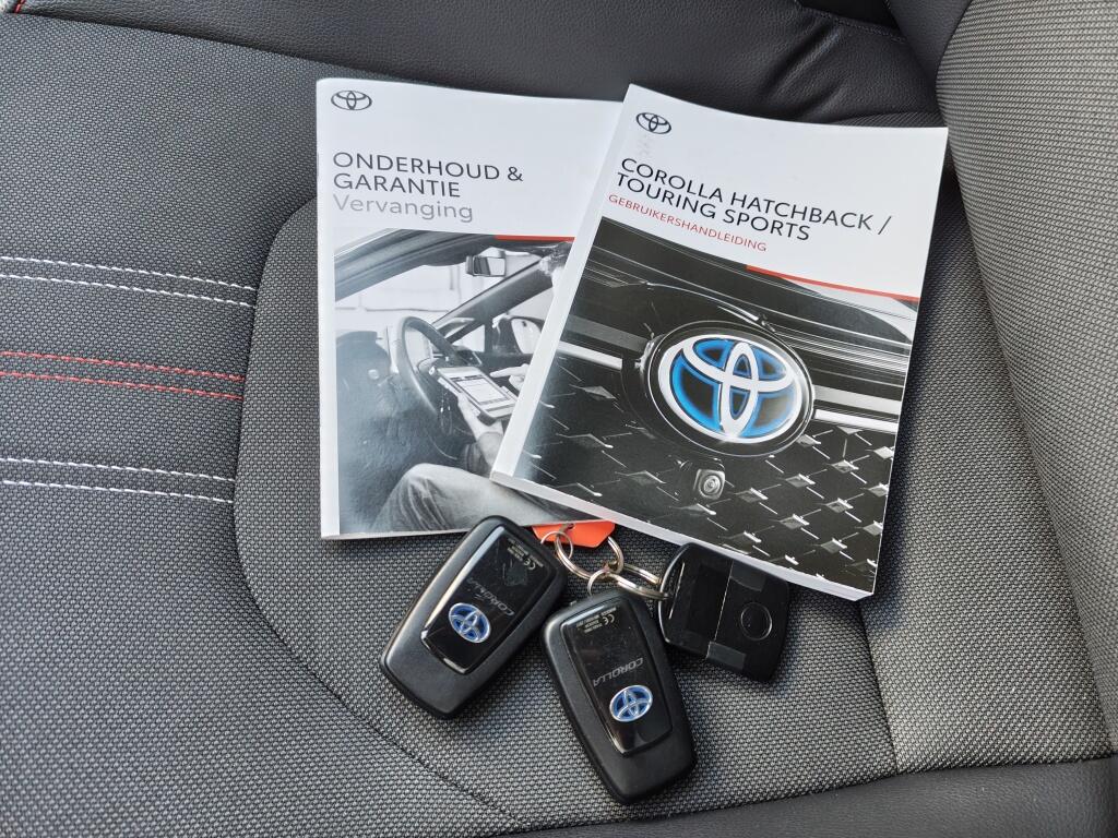 Toyota Corolla 2.0 Hybrid GR-Sport | Bi-Tone | Stoelverwarming | Half Leder | Sensoren v/a - Image 40