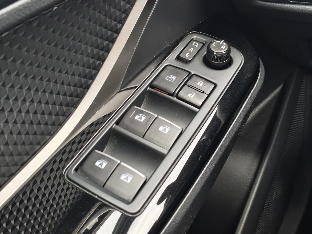 Toyota C-HR 1.8 Hybrid Style Ultimate | All Season | Blind Spot | PDC | Stoelverwarming - Image 25
