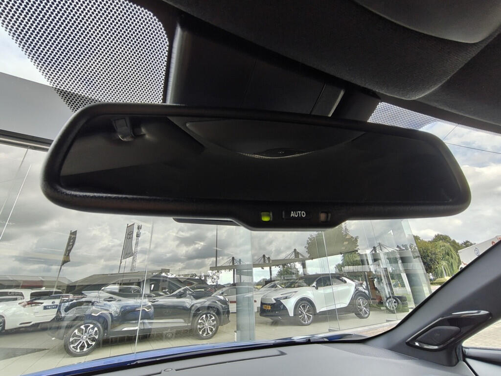 Toyota C-HR 1.8 Hybrid Style Ultimate | All Season | Blind Spot | PDC | Stoelverwarming - Image 29