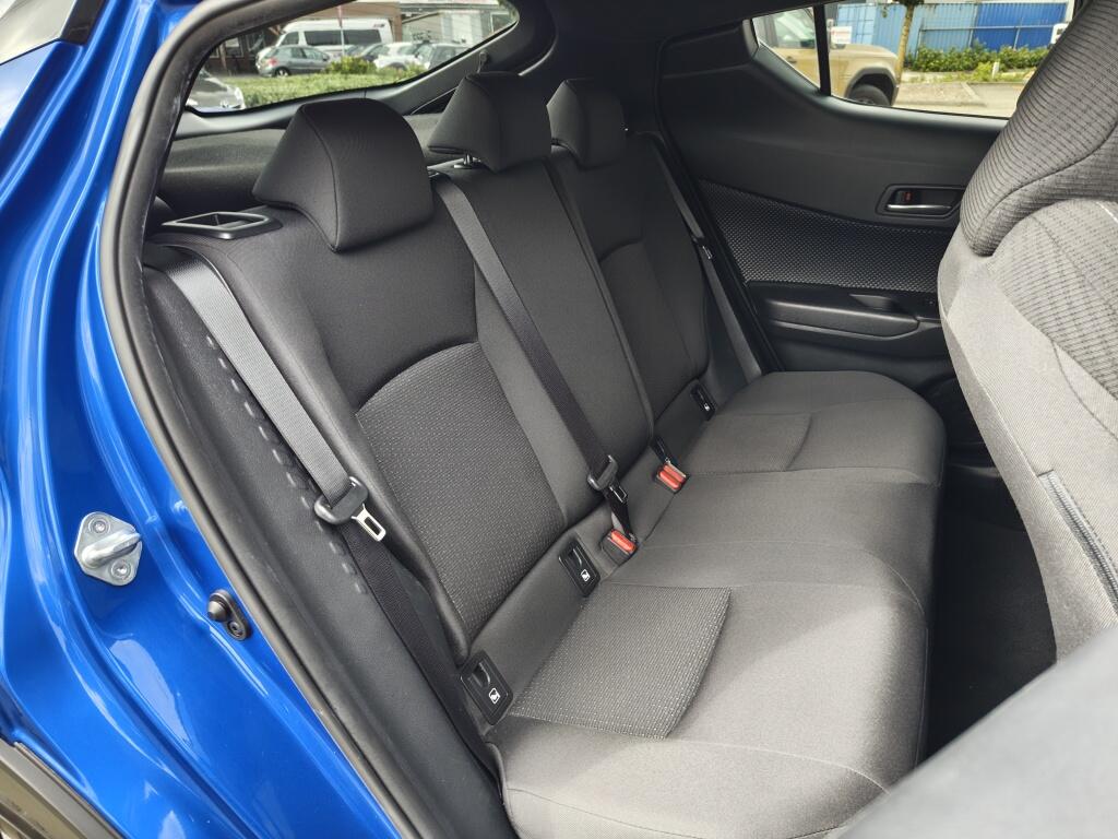 Toyota C-HR 1.8 Hybrid Style Ultimate | All Season | Blind Spot | PDC | Stoelverwarming - Image 36