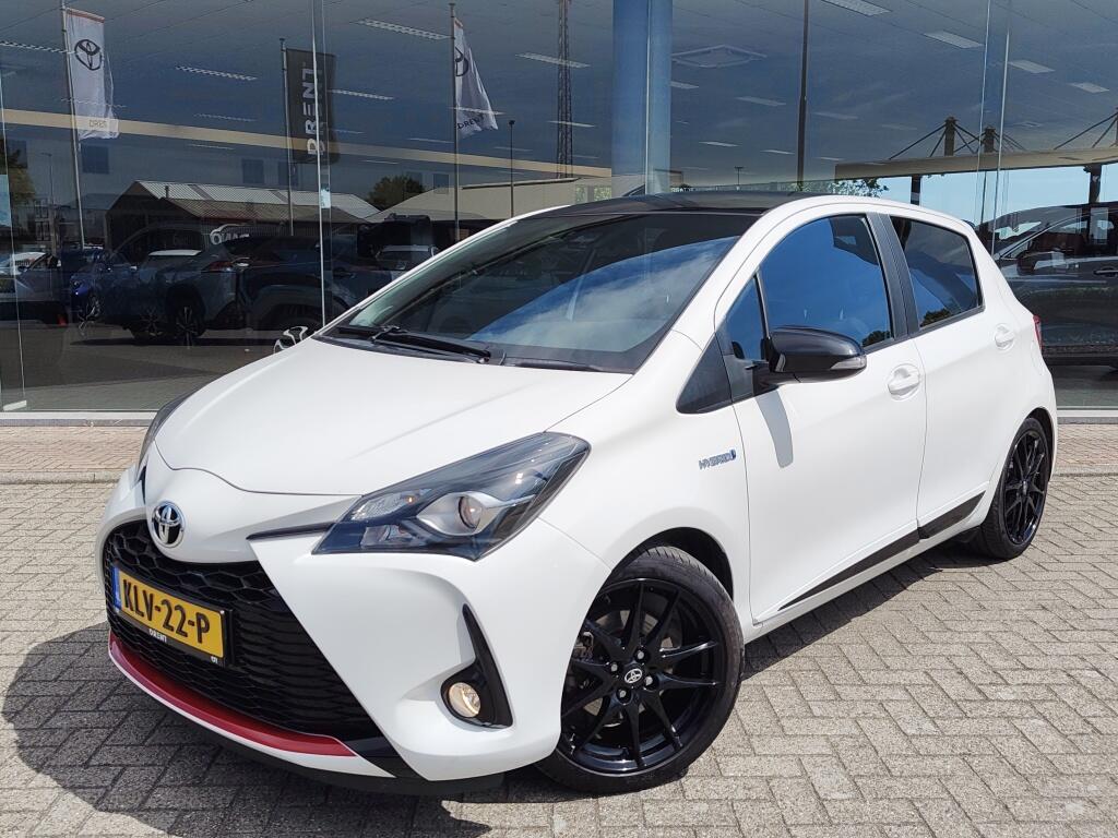 Toyota Yaris 1.5 Hybrid GR-Sport | Navi | Stoelverwarming | Keyless Entry - Image 1
