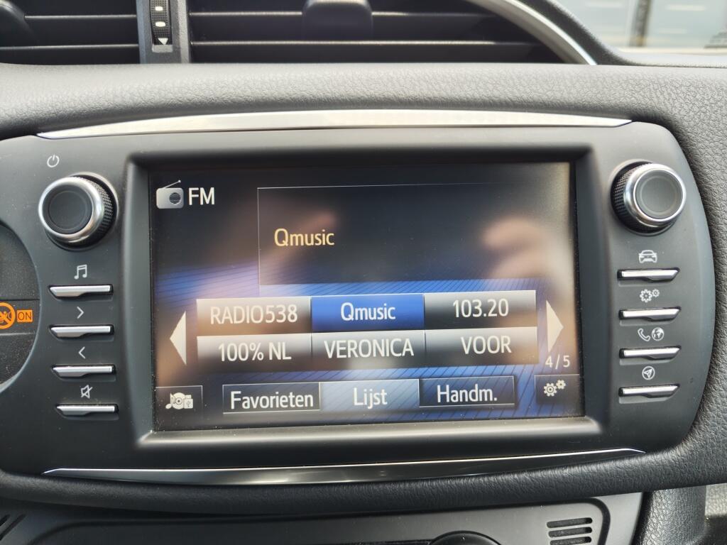 Toyota Yaris 1.5 Hybrid GR-Sport | Navi | Stoelverwarming | Keyless Entry - Image 14