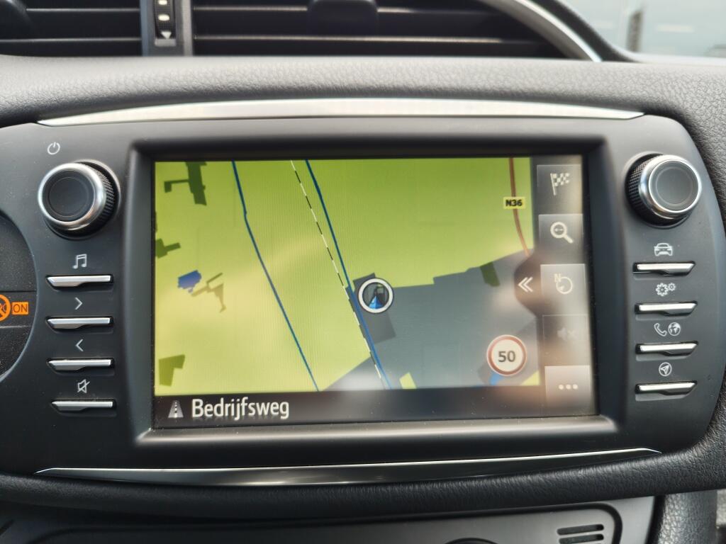Toyota Yaris 1.5 Hybrid GR-Sport | Navi | Stoelverwarming | Keyless Entry - Image 15
