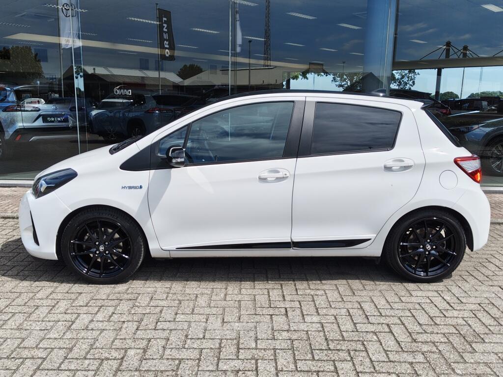 Toyota Yaris 1.5 Hybrid GR-Sport | Navi | Stoelverwarming | Keyless Entry - Image 3