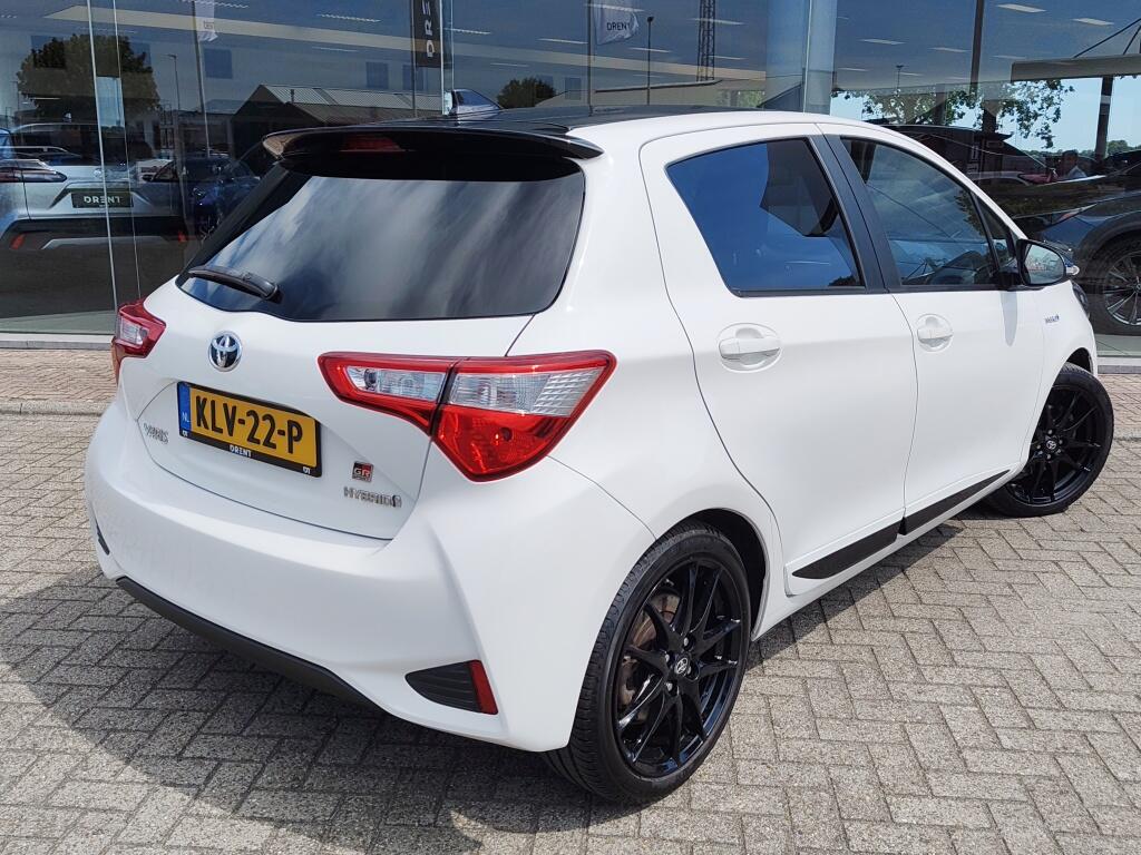 Toyota Yaris 1.5 Hybrid GR-Sport | Navi | Stoelverwarming | Keyless Entry - Image 4