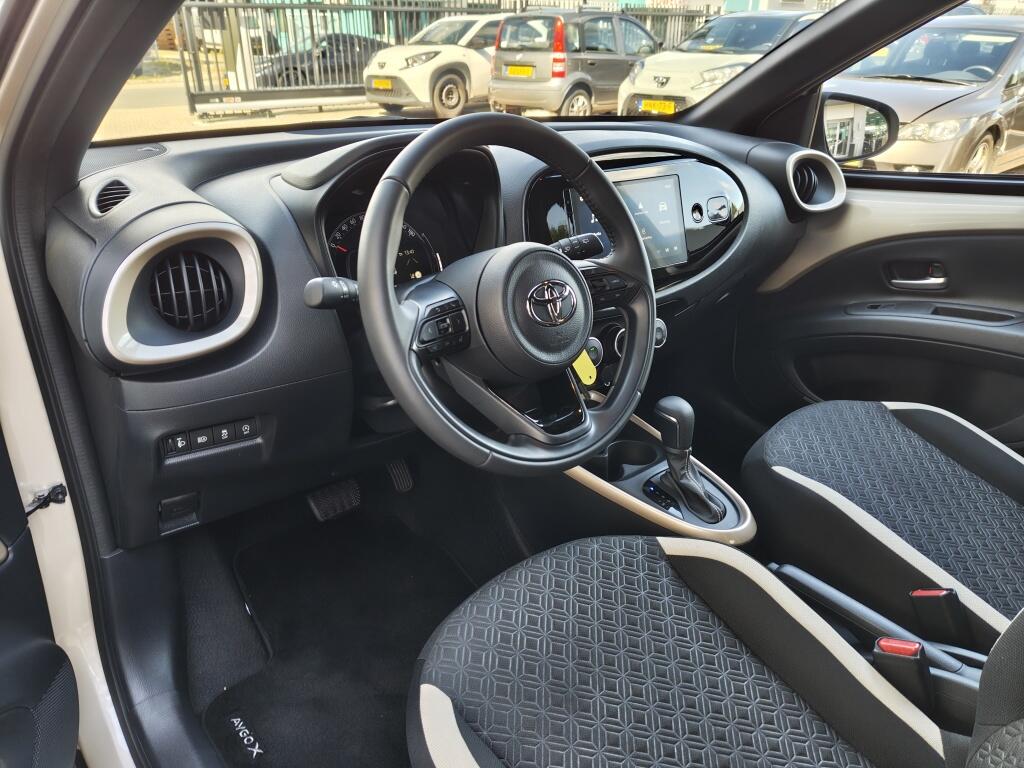Toyota Aygo X 1.0 VVT-i S-CVT Envy | Stoelverwarming | All Seasons | Android Auto - Image 24