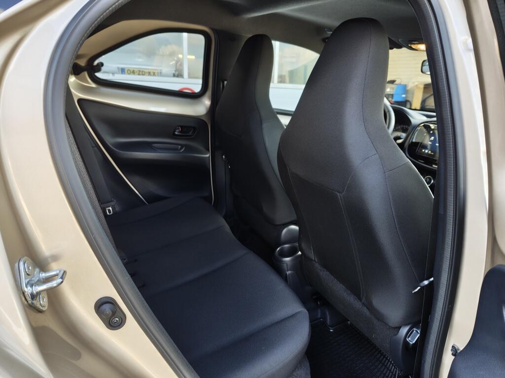 Toyota Aygo X 1.0 VVT-i S-CVT Envy | Stoelverwarming | All Seasons | Android Auto - Image 27