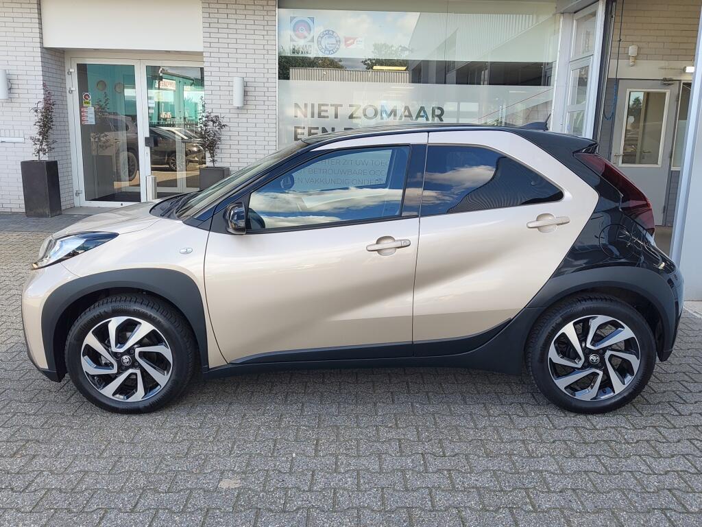 Toyota Aygo X 1.0 VVT-i S-CVT Envy | Stoelverwarming | All Seasons | Android Auto - Image 3
