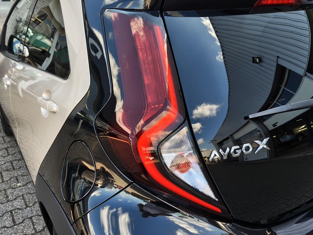 Toyota Aygo X 1.0 VVT-i S-CVT Envy | Stoelverwarming | All Seasons | Android Auto - Image 32