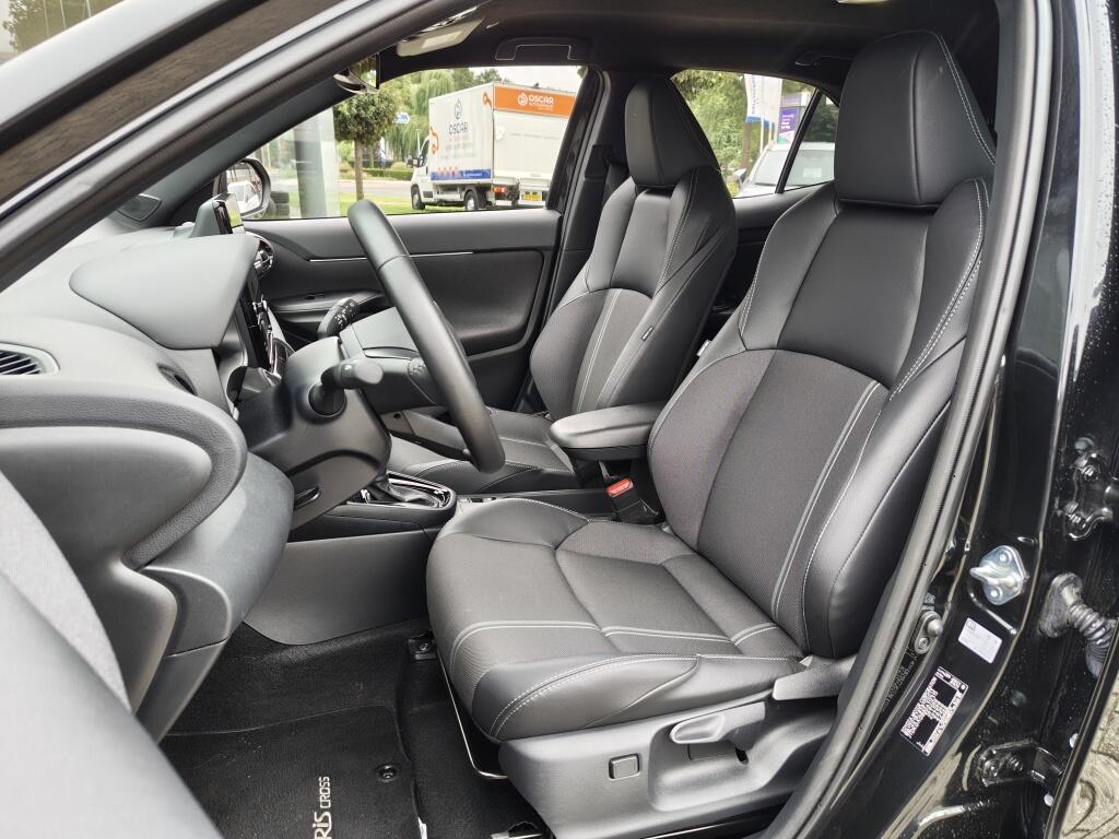 Toyota Yaris Cross 1.5 Hybrid 130 Executive | Sensoren v/a | El. Achterklep | Stoel & Stuurverwarming - Image 28