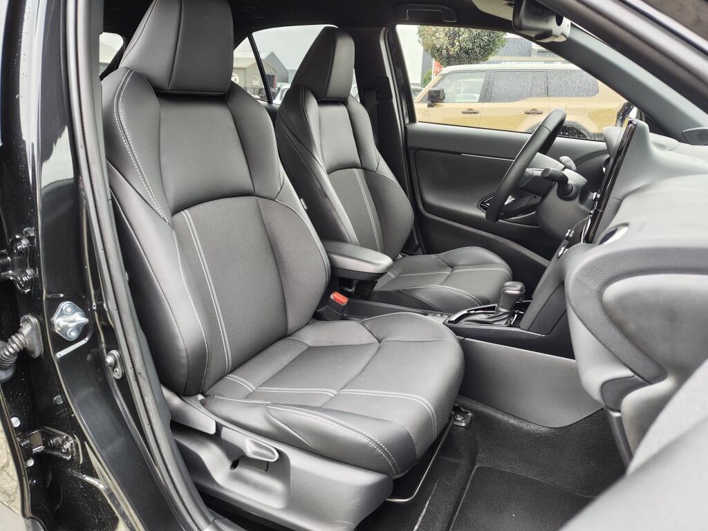 Toyota Yaris Cross 1.5 Hybrid 130 Executive | Sensoren v/a | El. Achterklep | Stoel & Stuurverwarming - Image 30