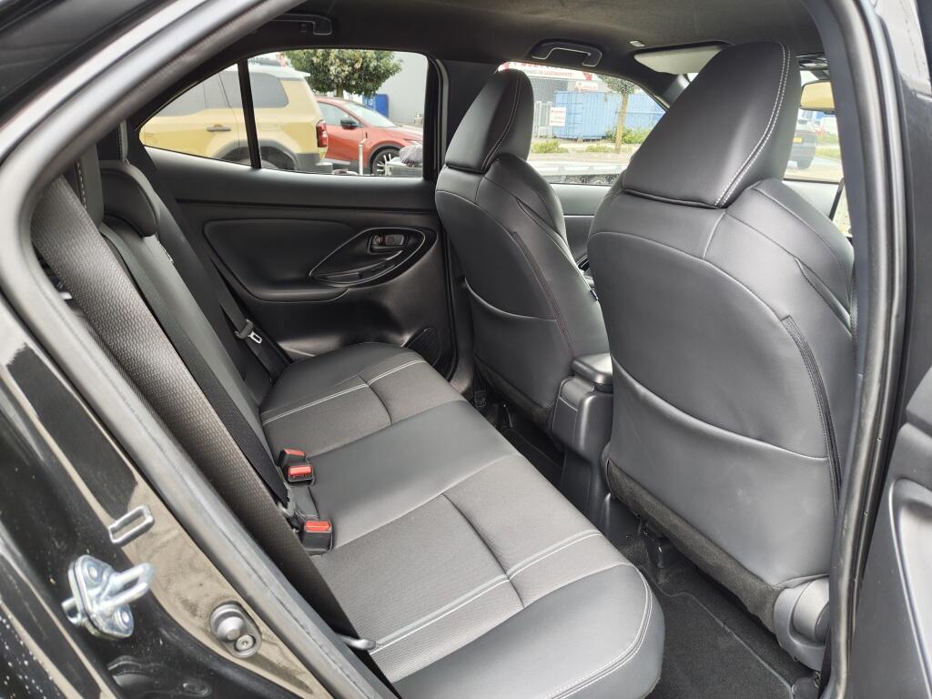 Toyota Yaris Cross 1.5 Hybrid 130 Executive | Sensoren v/a | El. Achterklep | Stoel & Stuurverwarming - Image 32