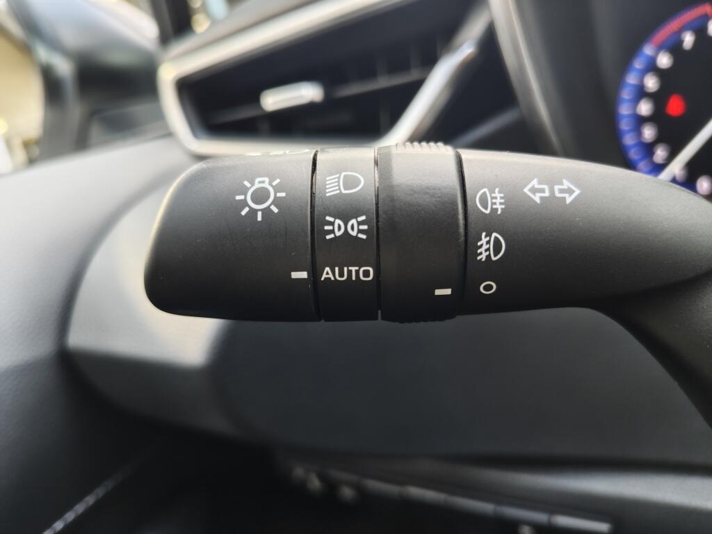 Toyota Corolla 2.0 Hybrid Business Plus | Navi | Stoelverwarming | Android Auto - Image 11