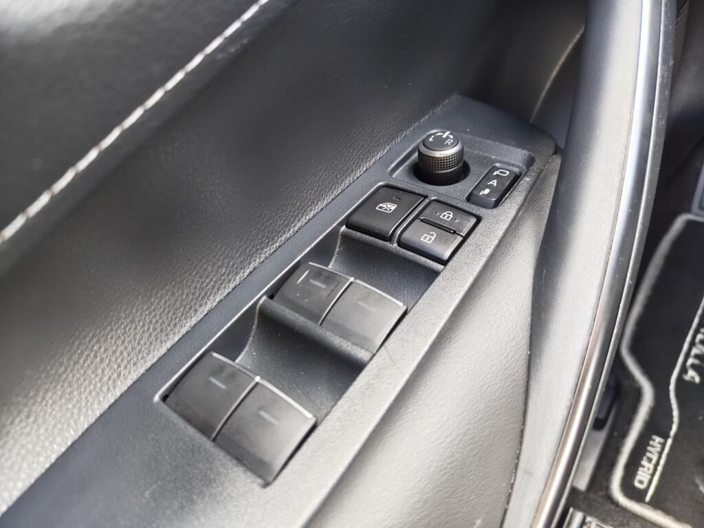 Toyota Corolla 2.0 Hybrid Business Plus | Navi | Stoelverwarming | Android Auto - Image 23