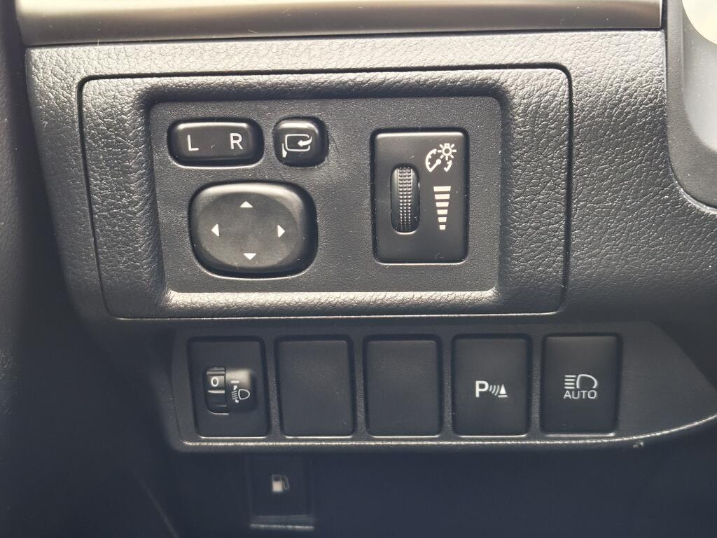 Lexus CT 200h Business Line | Sensoren v/a | Alcantara | Navi | Cruise Control - Image 26