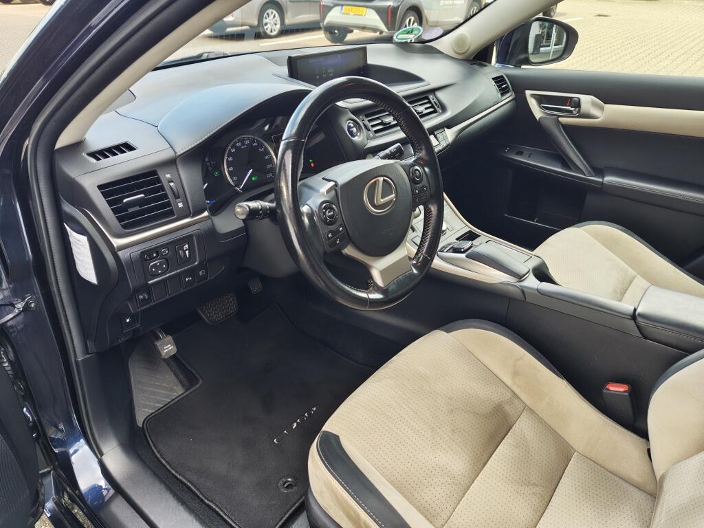 Lexus CT 200h Business Line | Sensoren v/a | Alcantara | Navi | Cruise Control - Image 29