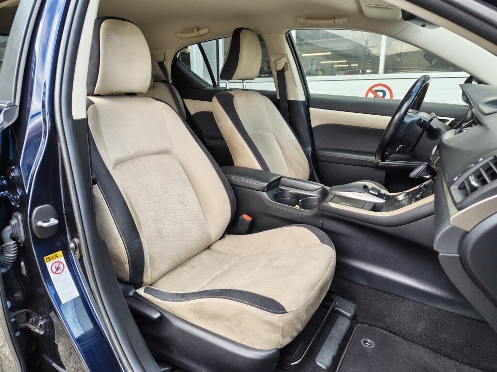 Lexus CT 200h Business Line | Sensoren v/a | Alcantara | Navi | Cruise Control - Image 31