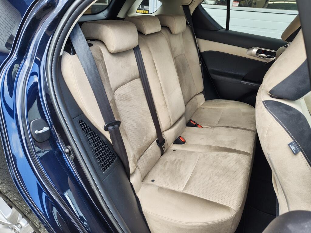 Lexus CT 200h Business Line | Sensoren v/a | Alcantara | Navi | Cruise Control - Image 33
