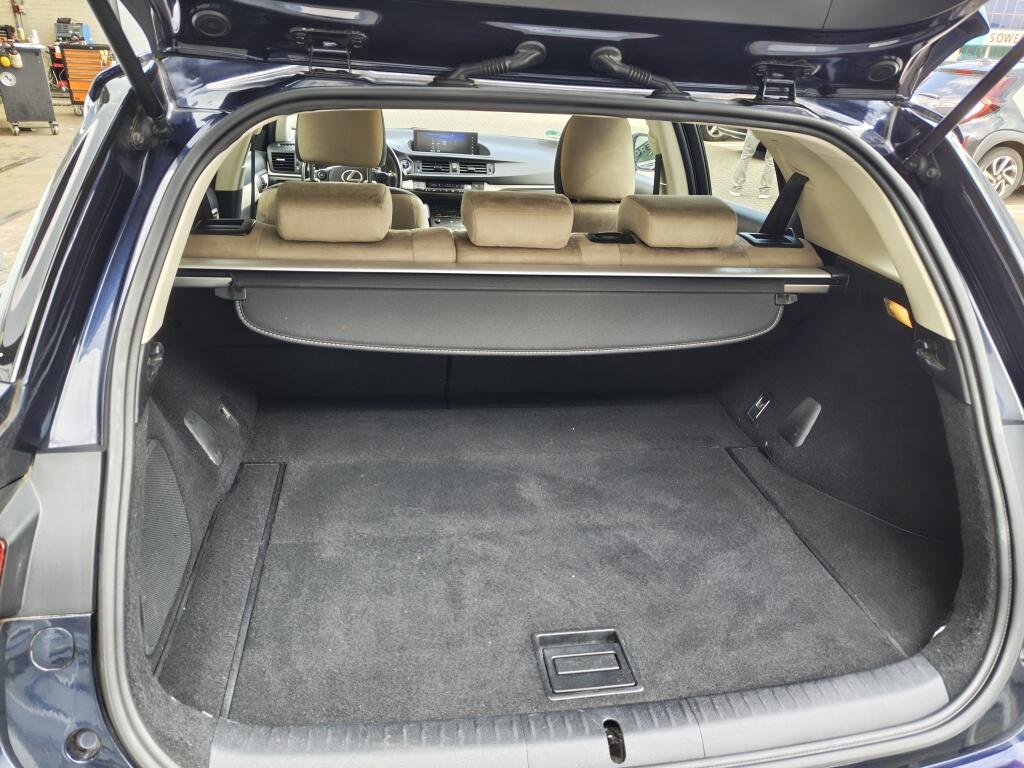 Lexus CT 200h Business Line | Sensoren v/a | Alcantara | Navi | Cruise Control - Image 34
