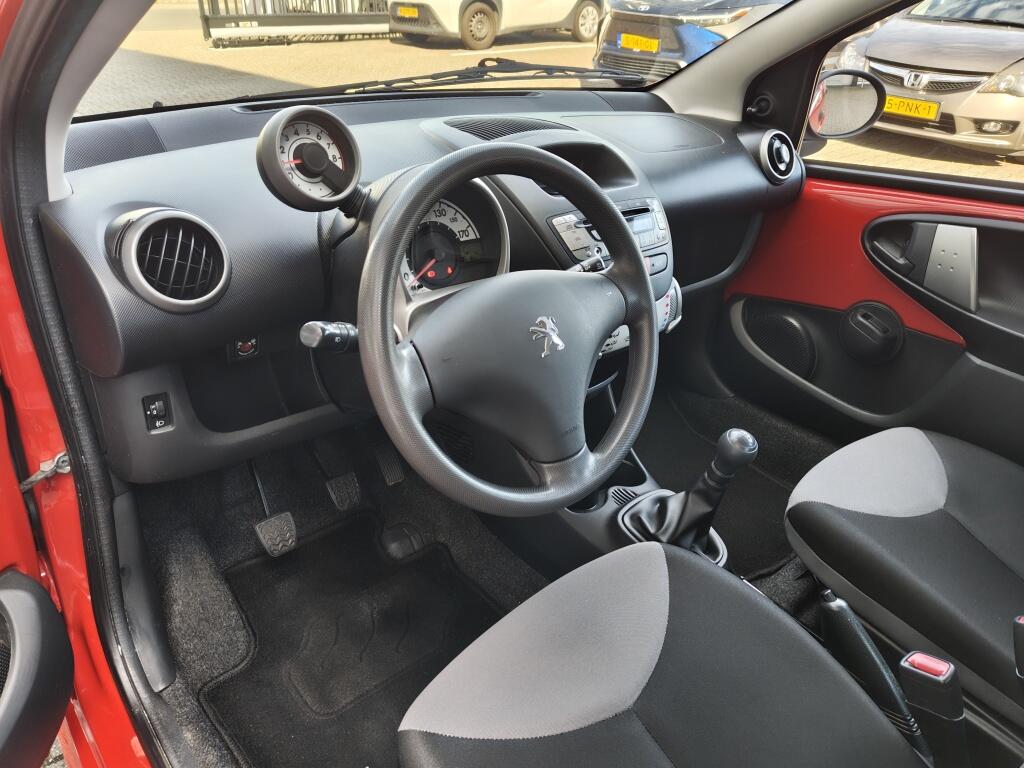 Peugeot 107 1.0 Access Accent | Toerenteller | Airco | Radio | Parrot Bluetooth - Image 19