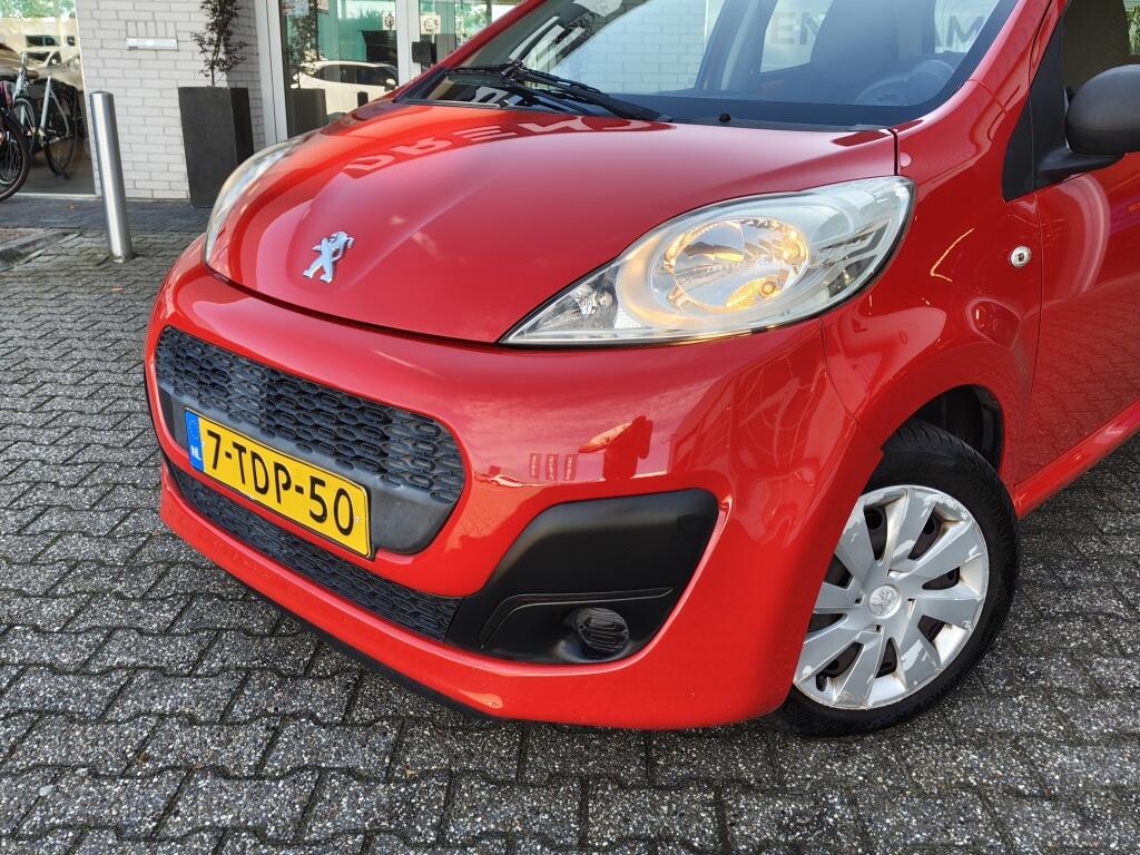 Peugeot 107 1.0 Access Accent | Toerenteller | Airco | Radio | Parrot Bluetooth - Image 2