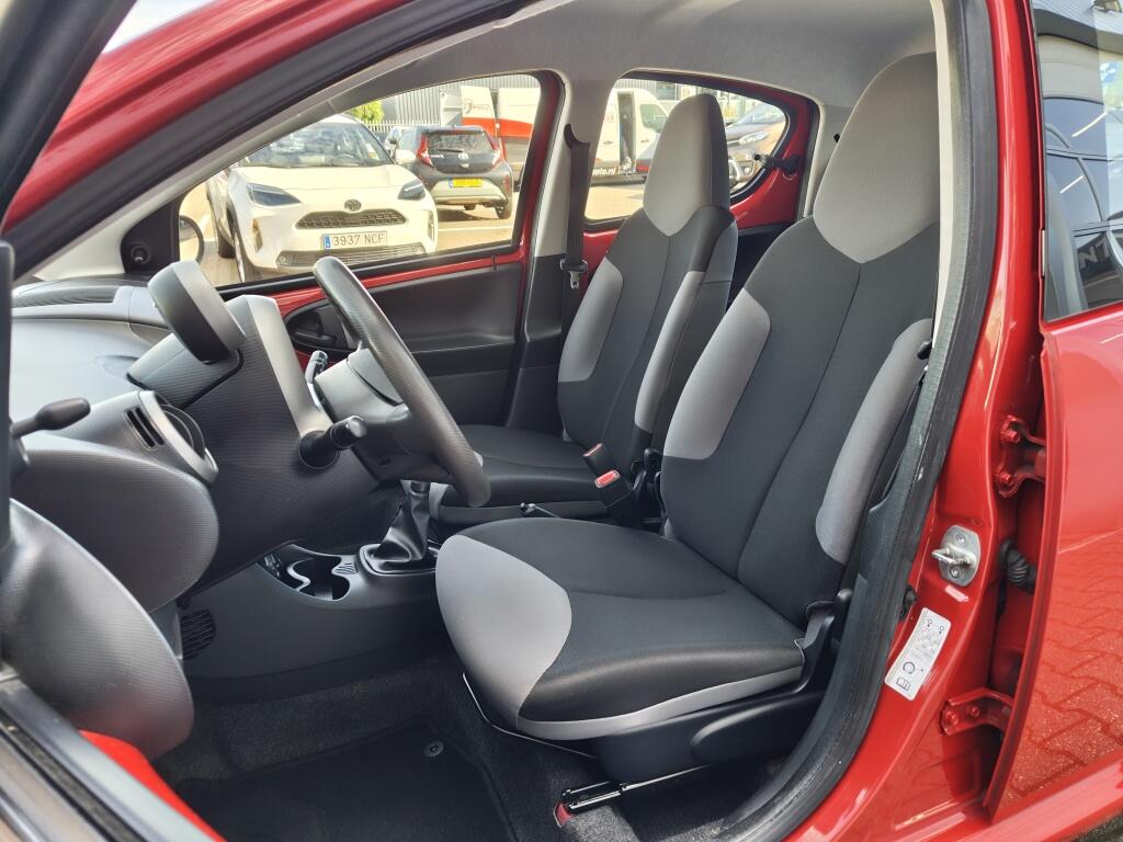 Peugeot 107 1.0 Access Accent | Toerenteller | Airco | Radio | Parrot Bluetooth - Image 20