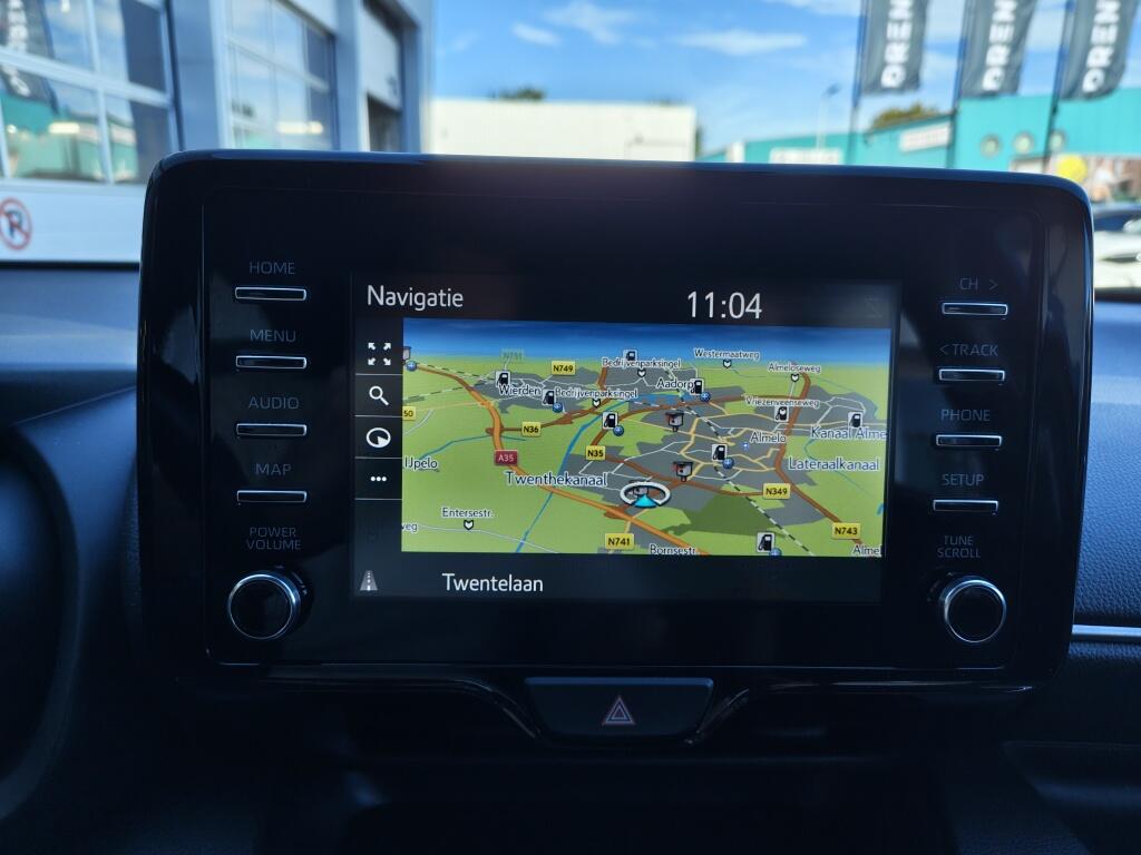 Toyota Yaris 1.5 Hybrid Dynamic | All season | Navi | Apple CarPlay/Android auto | - Image 16